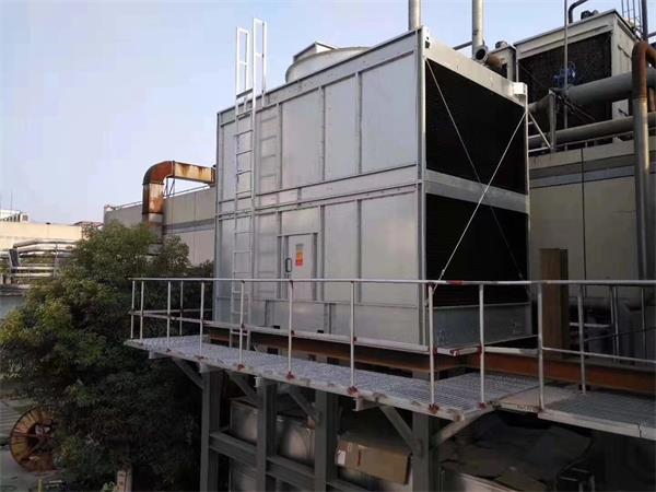 開式冷卻塔與閉式冷卻塔的性能比較